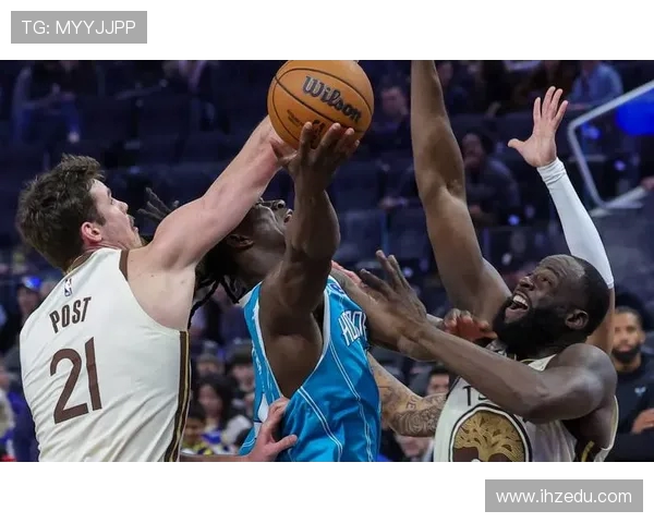 勇士与黄蜂精彩对决回放全场集锦分析与精彩瞬间回顾